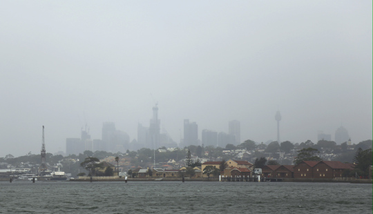 Sydneyn liikekeskusta savusumussa Australian maastopalojen aikana.
